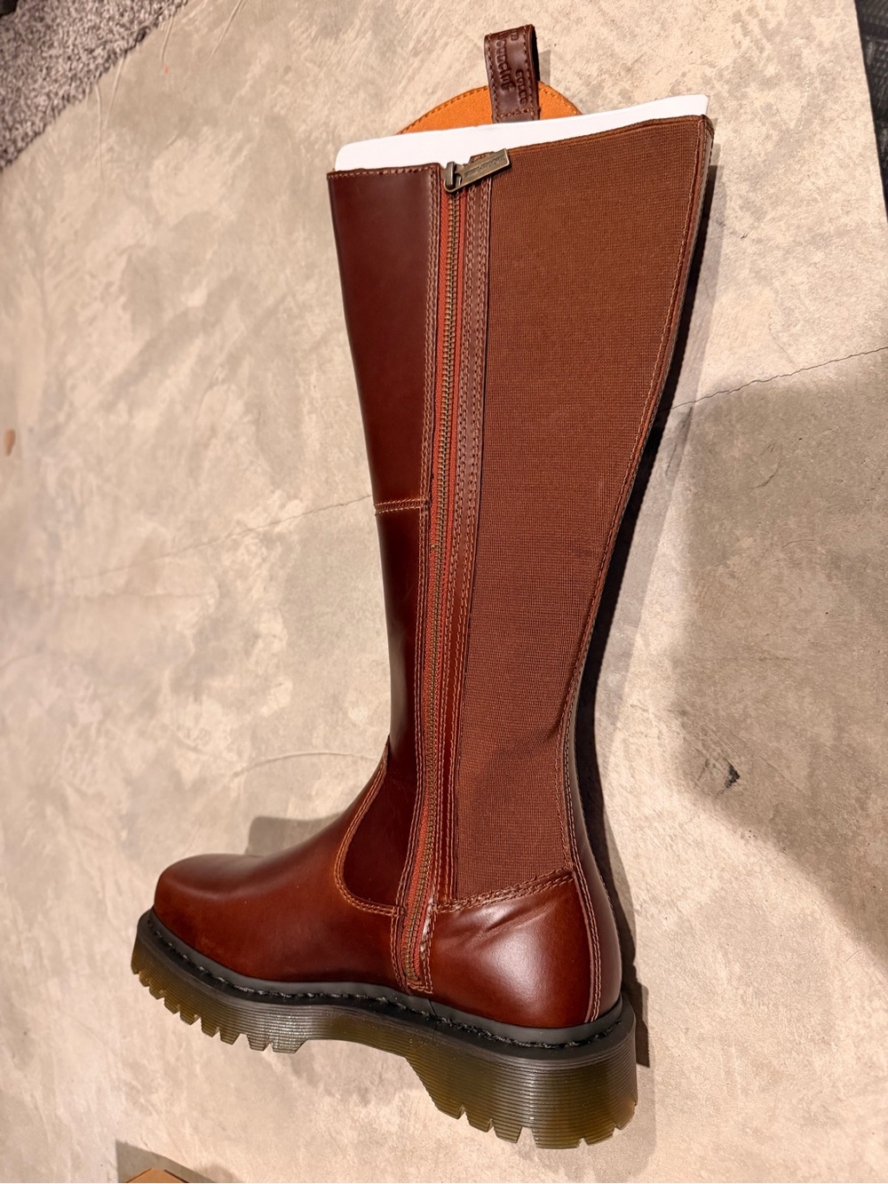 Dr.Martens Amaayah Hi Butterscotch US7 New in Box - Picture 6 of 8